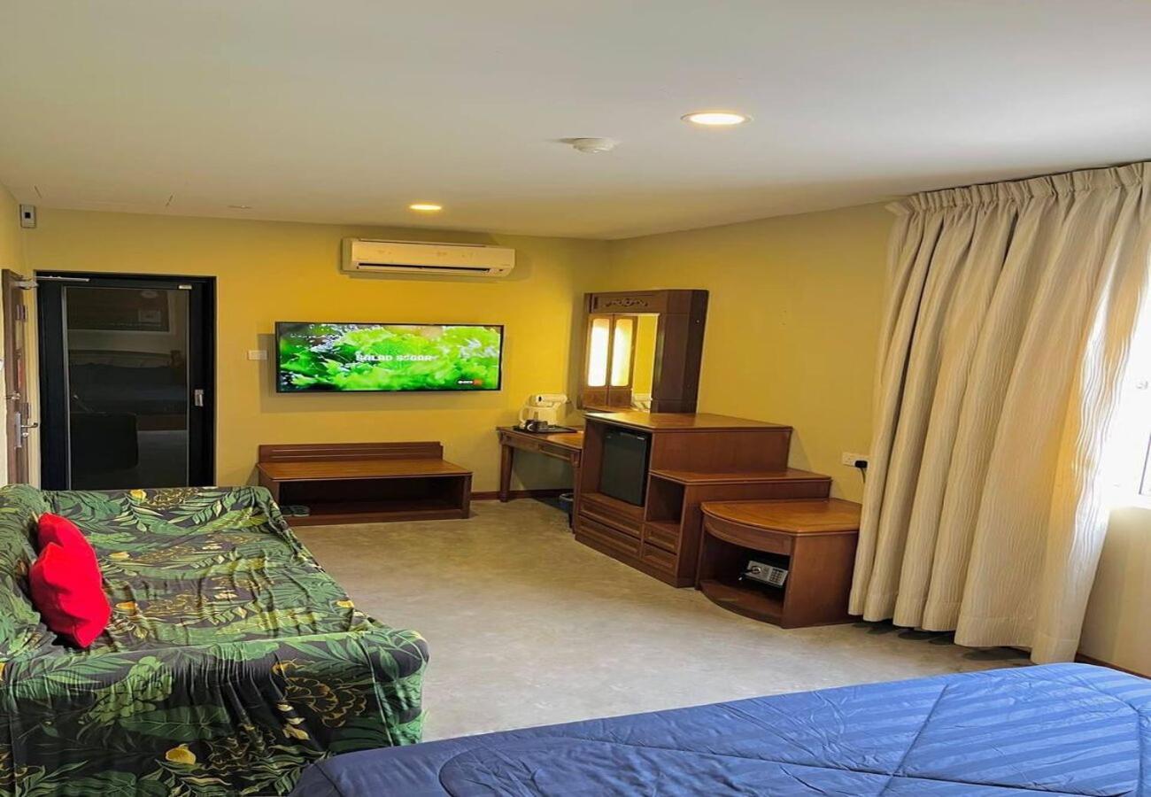 Aladdin Dream Hotel Johor Bahru Bagian luar foto